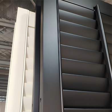 مصاريع خشب الزيزفون